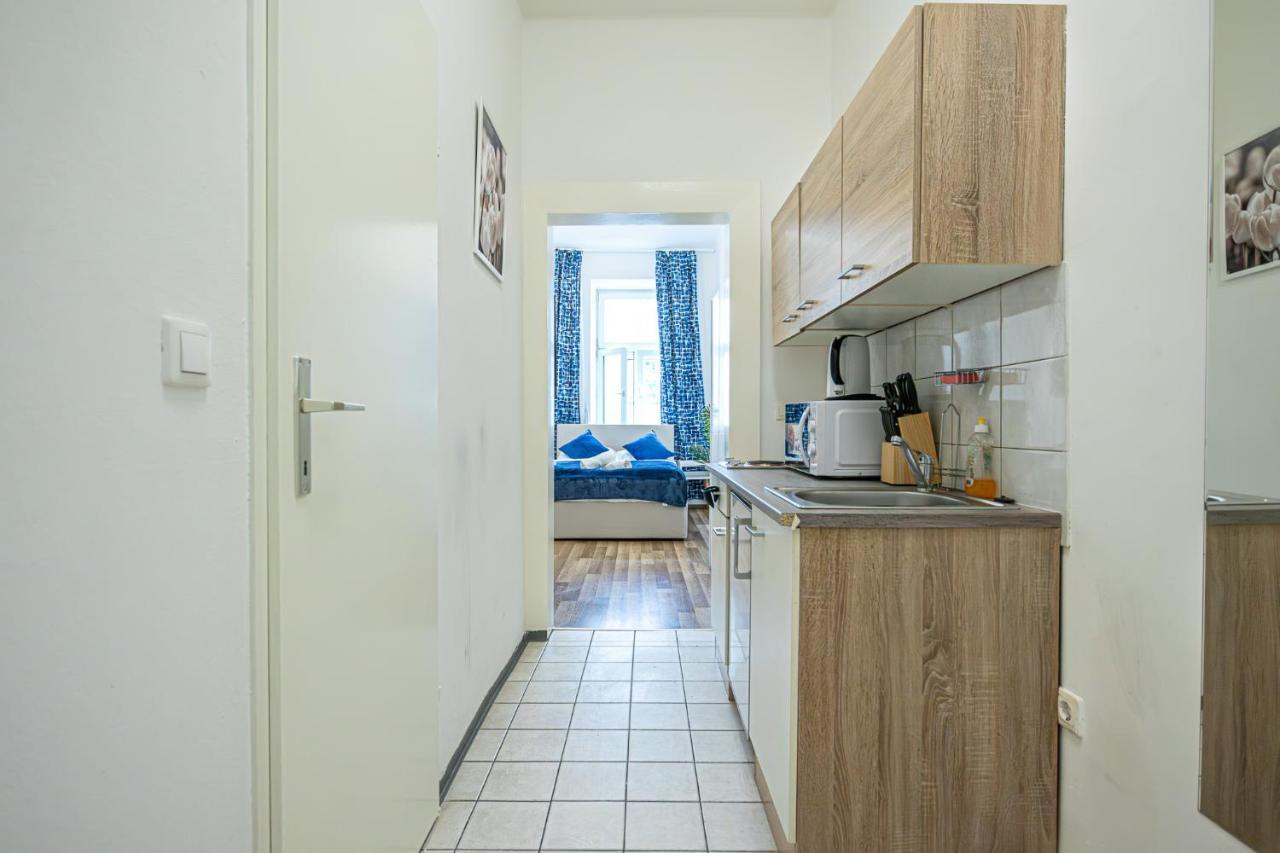 Modern Comforts: Chic Studio Apt Centrally Located Vienna Esterno foto