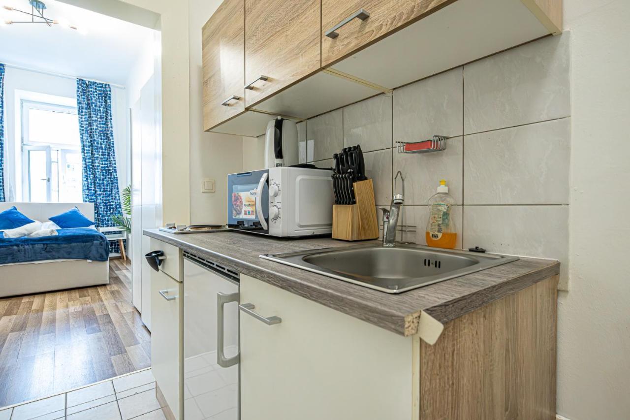 Modern Comforts: Chic Studio Apt Centrally Located Vienna Esterno foto